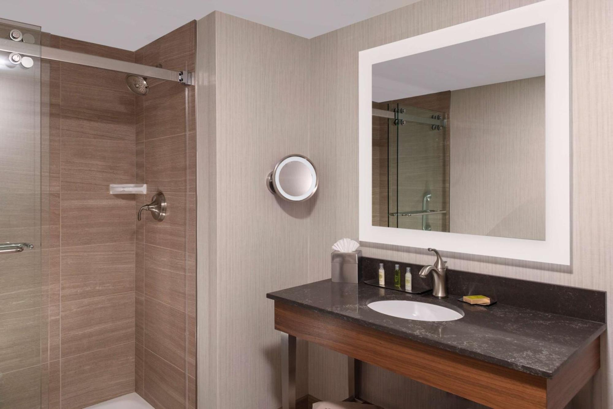 Doubletree By Hilton Hotel Burlington Vermont Eksteriør bilde